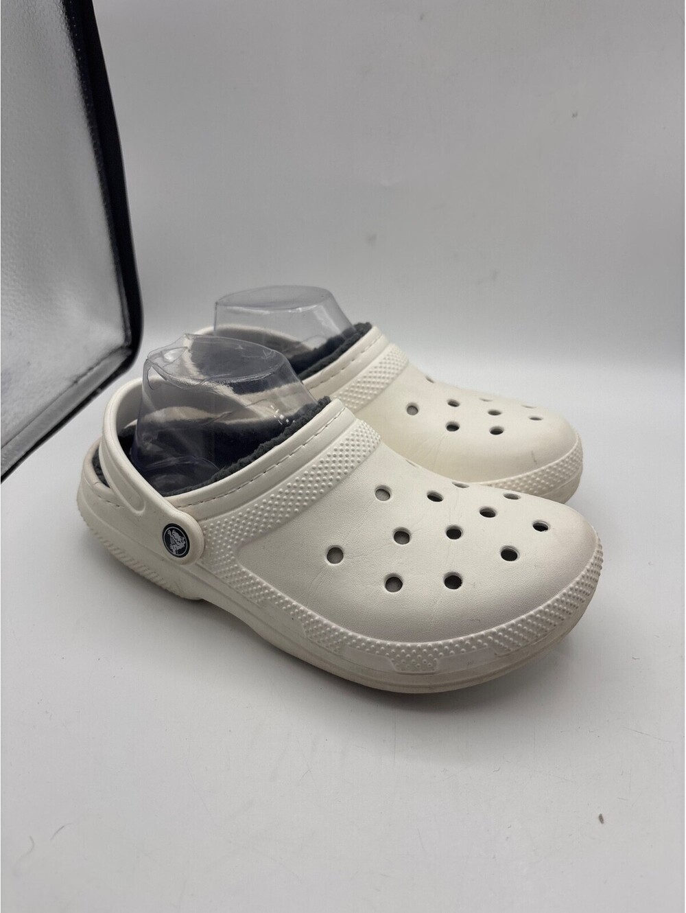 Crocs Dual Shoes Womens 7 Mens 5 White Lined Winter shoes
